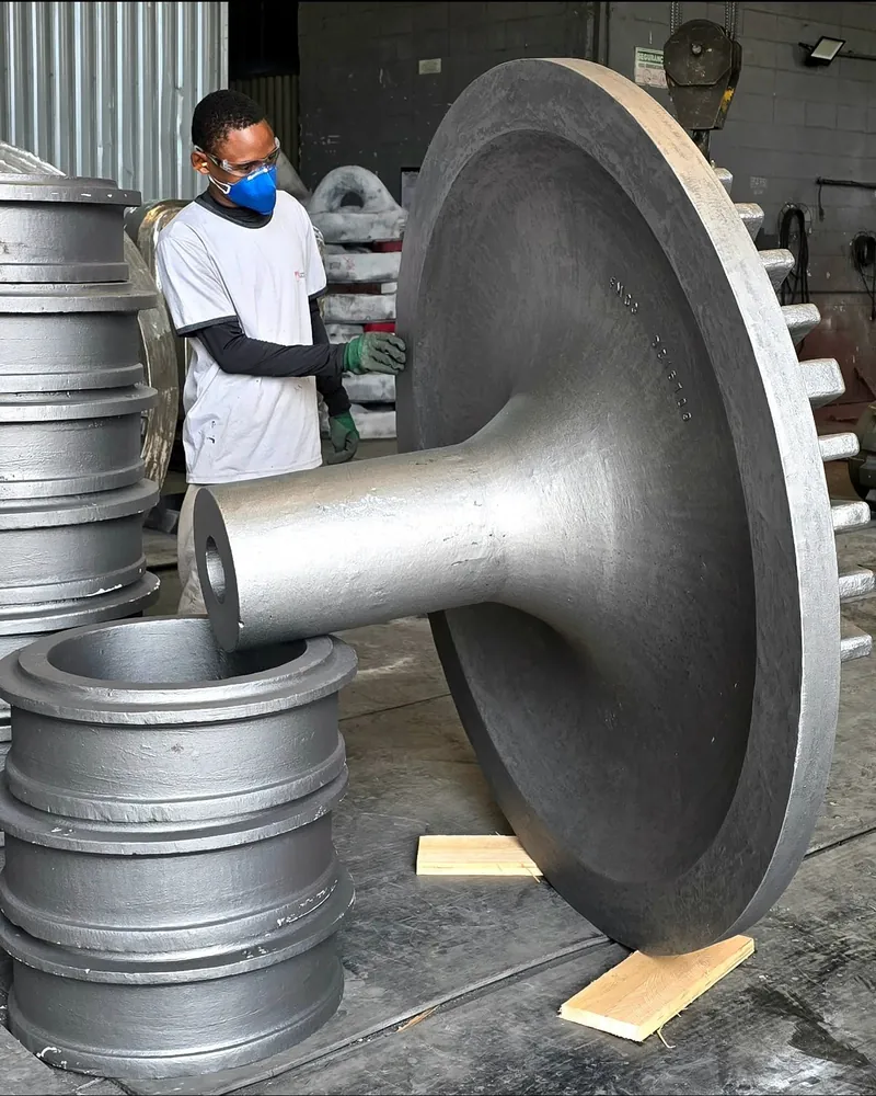 Ponta fundida produzida pela Fundição Mundial em aço e ferro fundido sob encomenda