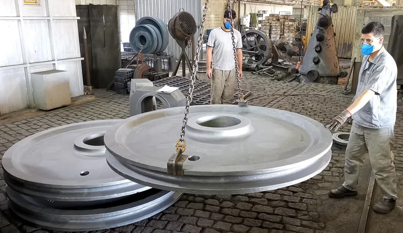 Roldanas fundidas produzida pela Fundição Mundial em aço e ferro fundido sob encomenda