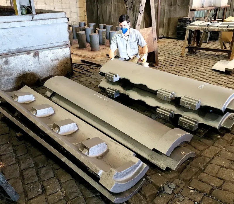 Segmento de mandril de laminação fundido em aço pela Fundição Mundial sob encomenda para indústria siderúrgica